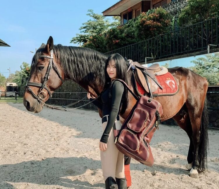 Atlet berkuda DKI Jakarta Claresta Amantha Kamsari. (Dok Pribadi)