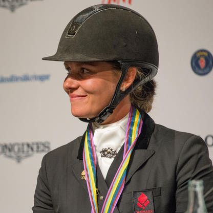 Anna Kasprzak, atlet Dressage asal Denmark yang kekayaannya dilaporkan melampaui bintang sepak bola dunia, Christiano Ronaldo dan Lionel Messi. (tangkapan layar/Forbes)