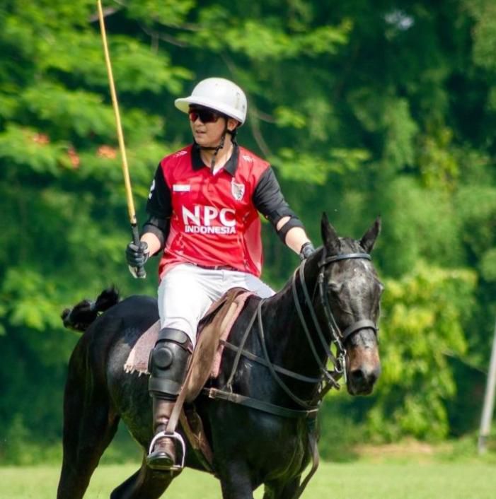 Rajif Sutirto, Sespri Presiden Prabowo Subianto yang mulai dikenal di kalangan pecinta olahraga berkuda, khususnya pada  cabang polo.  (tangkapan layar/Instagram)