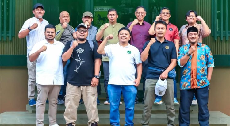 Komisi HBA & Tent Pegging menggelar pertemuan bersama Perkumpulan Pemanah Berkuda Indonesia (Perdana) dan Perkumpulan Panahan Berkuda Indonesia (KPBI) yang digelar di Jakarta International Equestrian Park Pulomas, Jakarta Timur pada Jumat (10/4/2026).  (Dokumentasi Instagram @hba.pordasi)