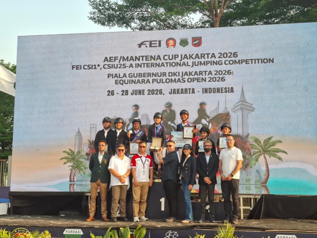 Foto kedua, CS-12 INTime FEI CSIU25-A Jumping Competition 125 cm with Jump-Off 